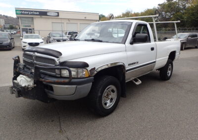1997 DODGE PICKUP 8 FOOT BOX SINGLE CAB MANUAL SHIFT 4X4