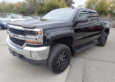 2017 CHEVROLET SILVERADO LT 4X4
